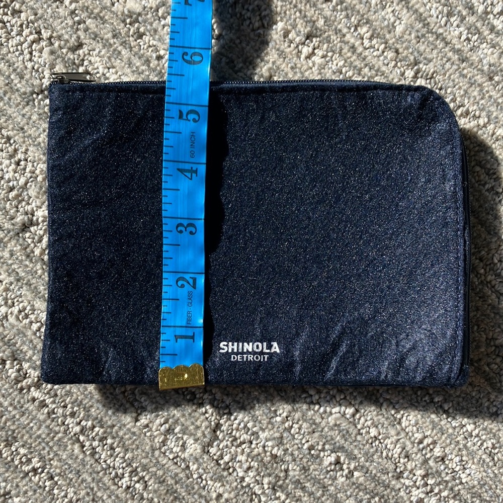 Shinola x American Airlines blue felt zip travel case - Picture 8 of 11